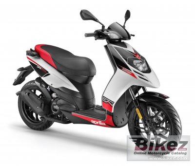 2012 Aprilia SR Motard 125 photo